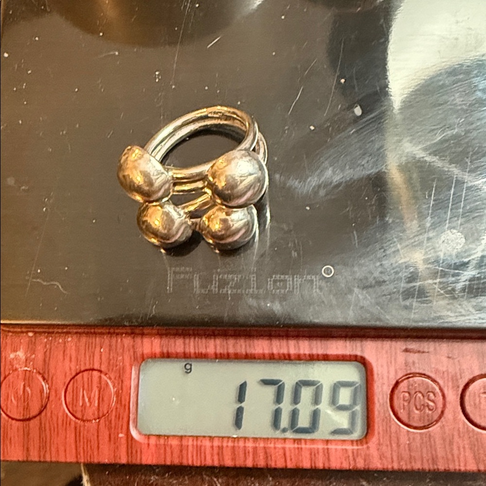 Chunky  Sterling Silver Women's Ring 9.34 grams stamped weight: 17.05 G - Picture 15 of 15